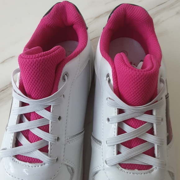 BARBIE Official Limited Edition Girls Low Top White Pink Trim Sneakers Sz 3 - Picture 8 of 11